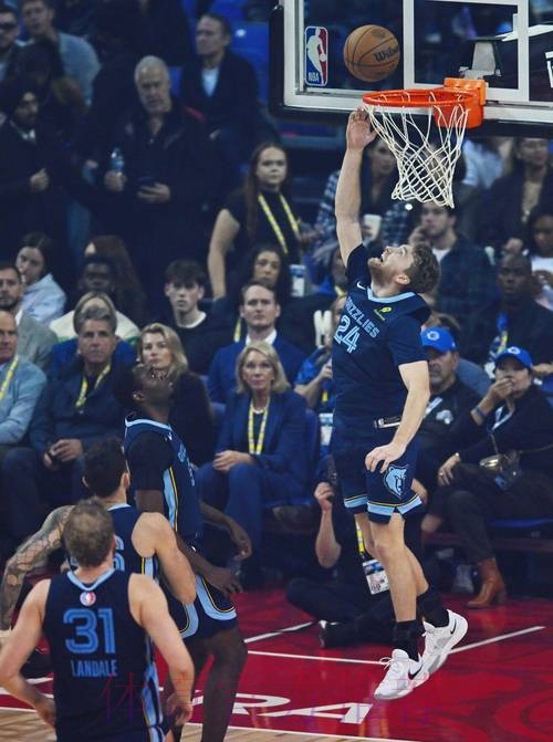 灰熊126-109击败魔术,班凯罗仅16分莫兰特24+13救主 灰熊126-109击败魔术,班凯罗仅16分莫兰特24+13救主